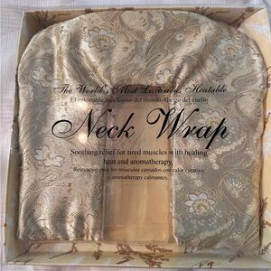 Body Zen - The World's Most Luxurious Heatable Neckwrap